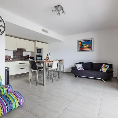 T2 D'exception 100m Terrasse Vue Et Montagnes Apartment *